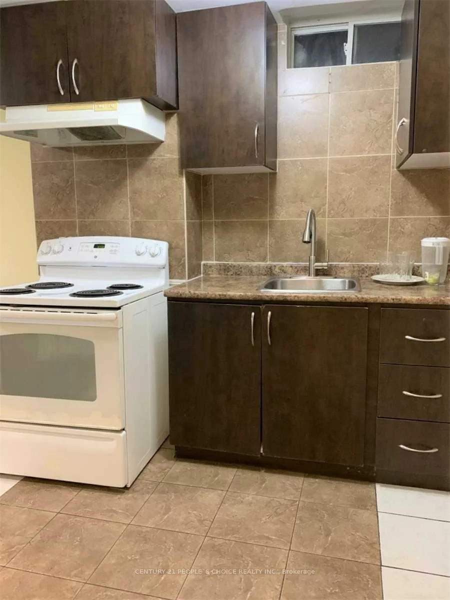 40, Palm Tree, Madoc, Brampton