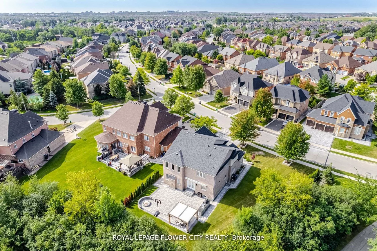 36, Louvain, Vales of Castlemore North, Brampton