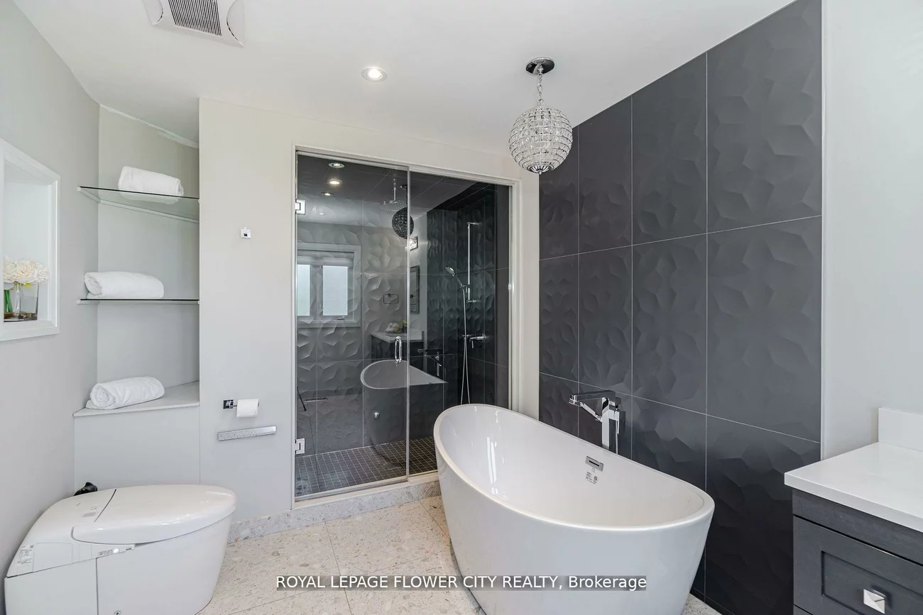 36, Louvain, Vales of Castlemore North, Brampton
