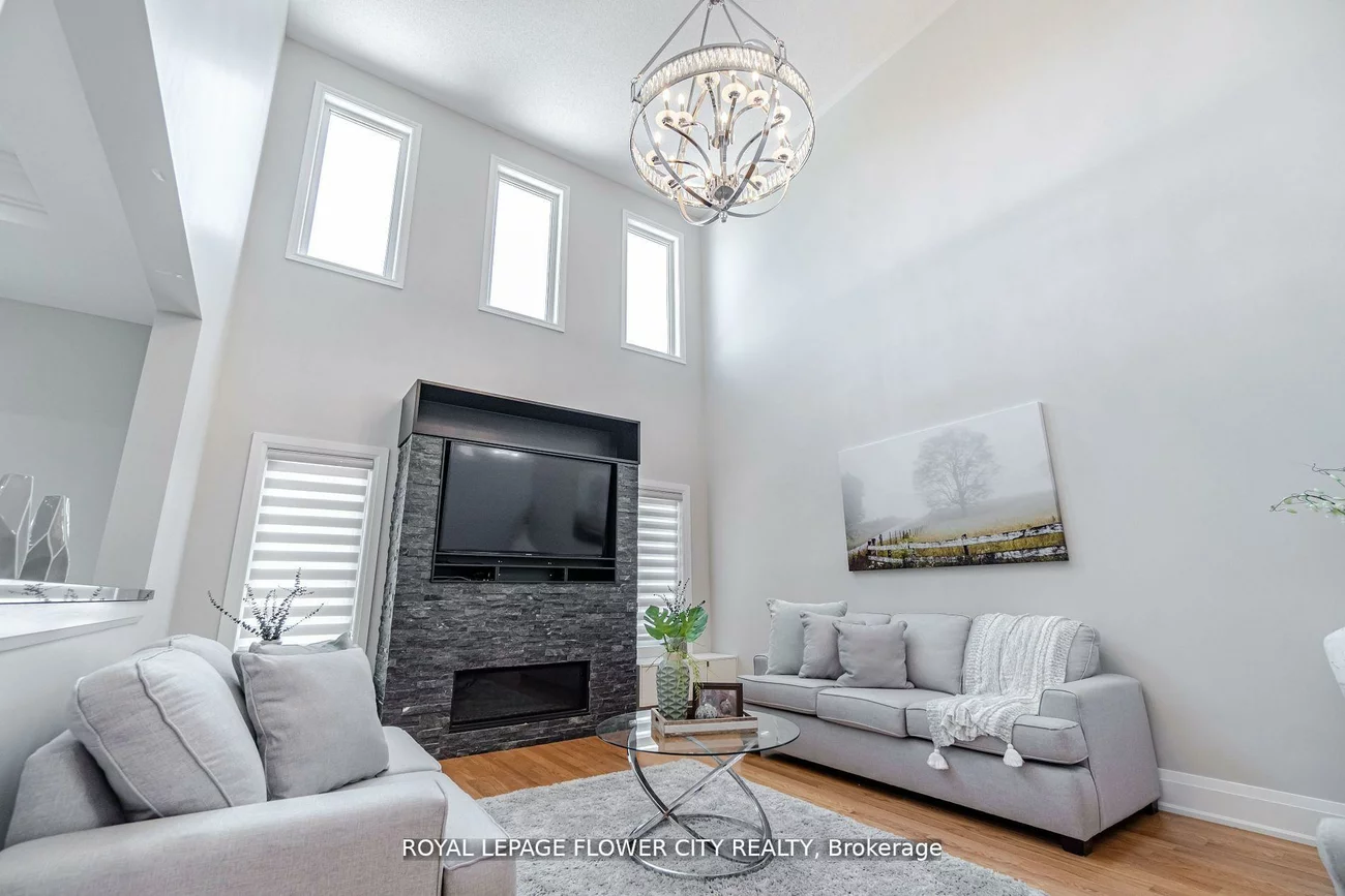 36, Louvain, Vales of Castlemore North, Brampton