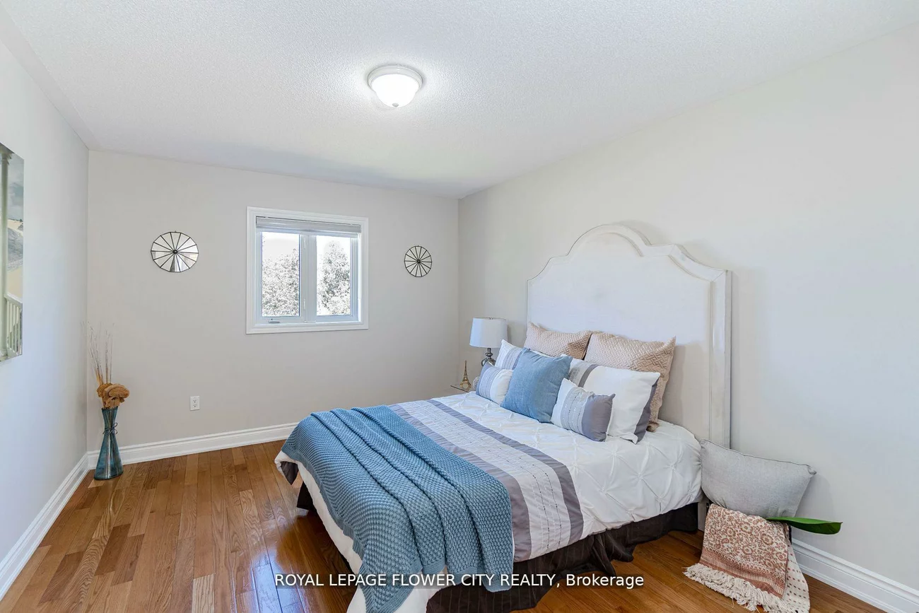 36, Louvain, Vales of Castlemore North, Brampton