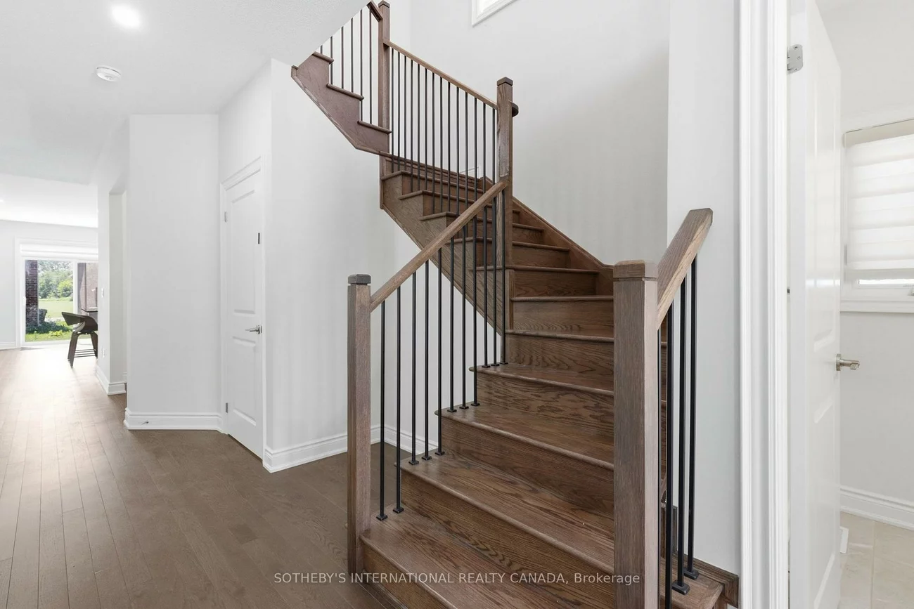 32, Bermondsey, Bram West, Brampton