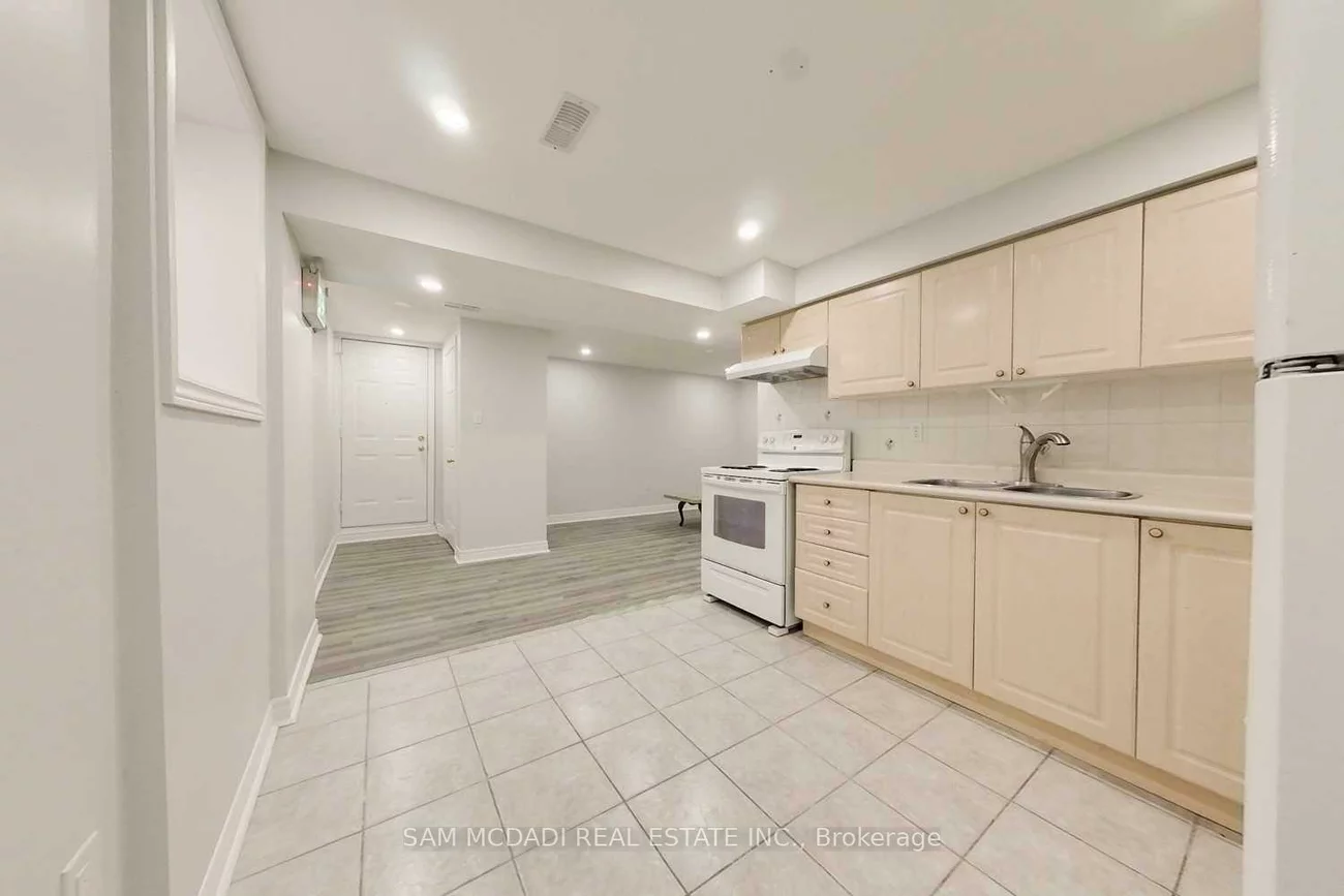 19, Sterritt, Fletcher's West, Brampton