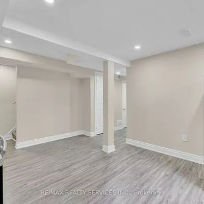 29, Hector, Central Park, Brampton