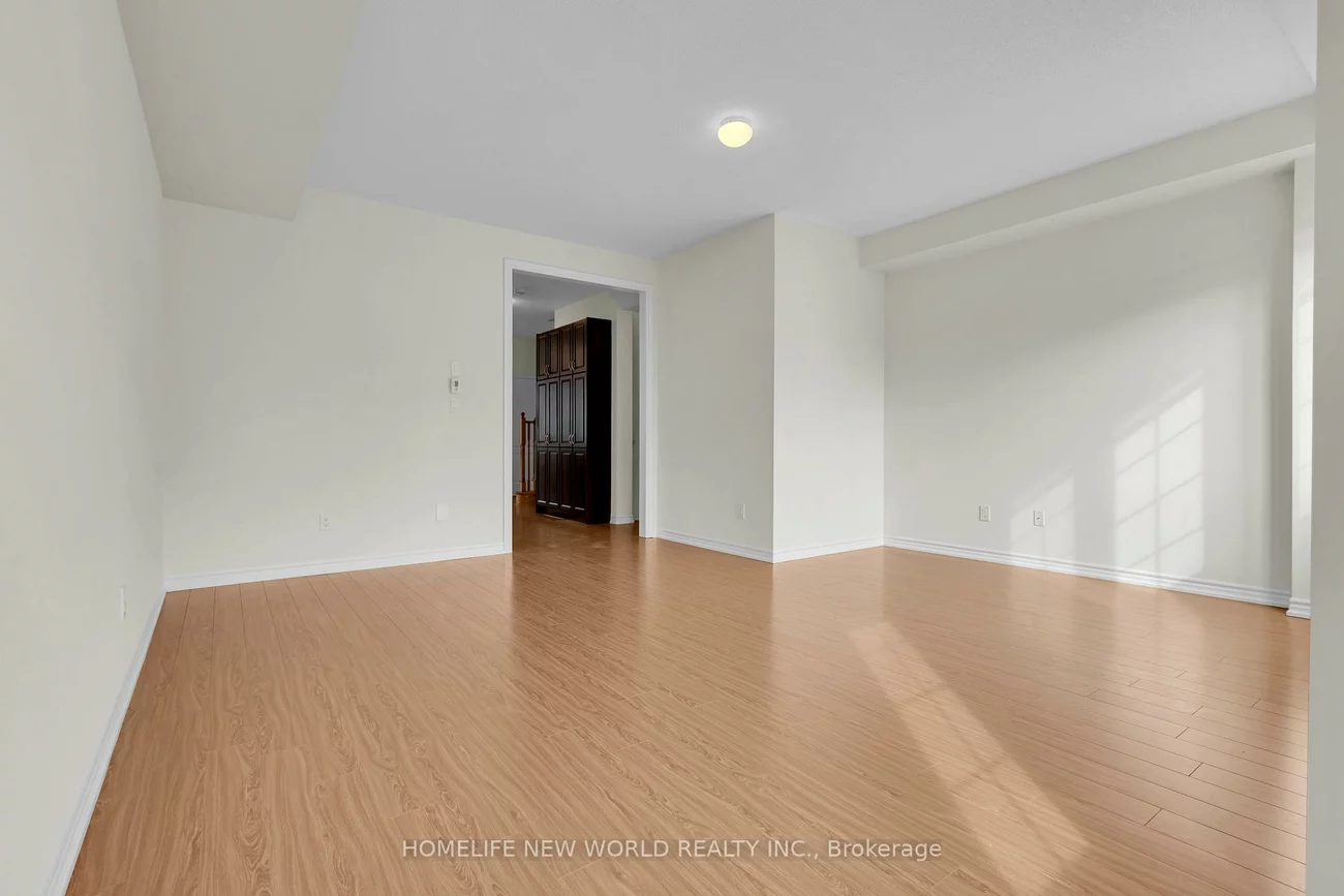 8, Shiff, Heart Lake East, Brampton
