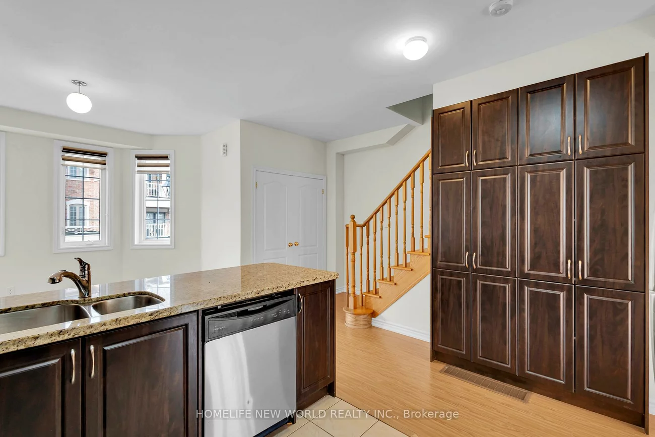 8, Shiff, Heart Lake East, Brampton