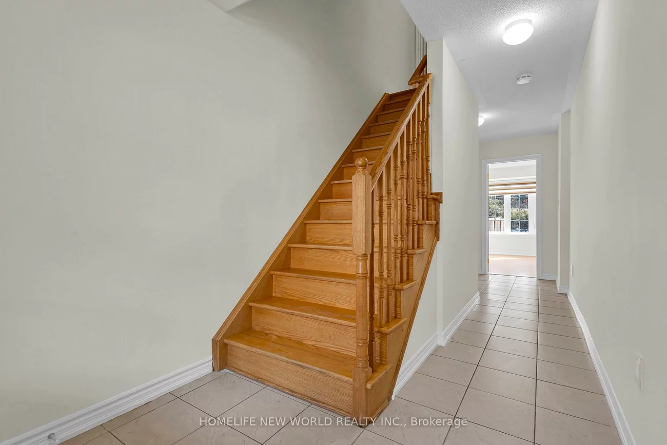 8, Shiff, Heart Lake East, Brampton