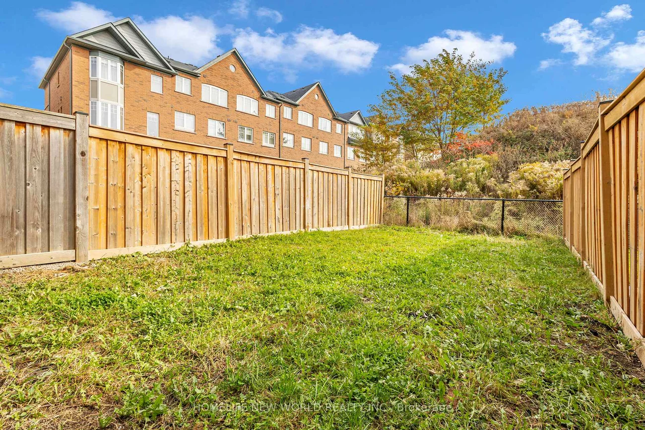 8, Shiff, Heart Lake East, Brampton
