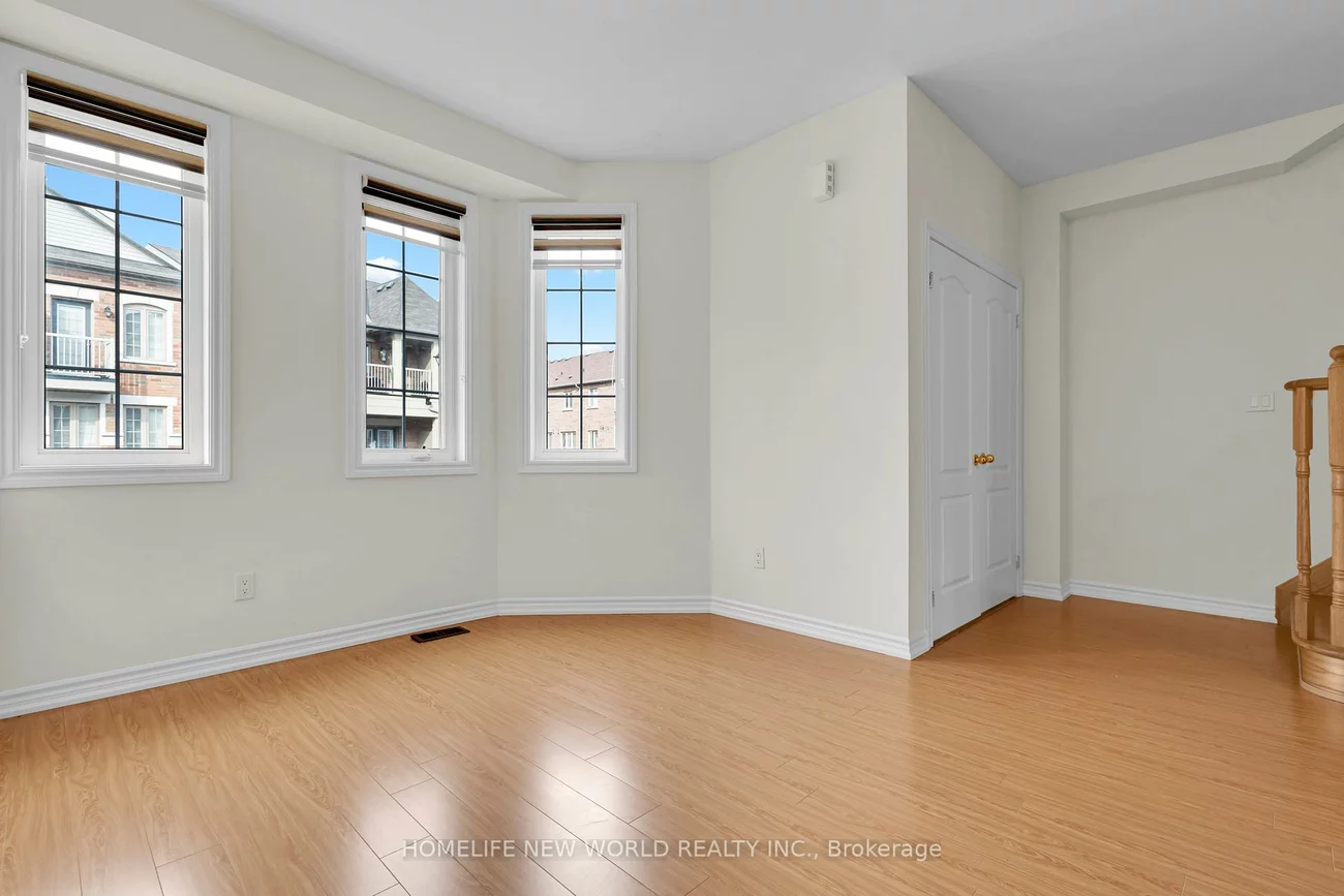 8, Shiff, Heart Lake East, Brampton