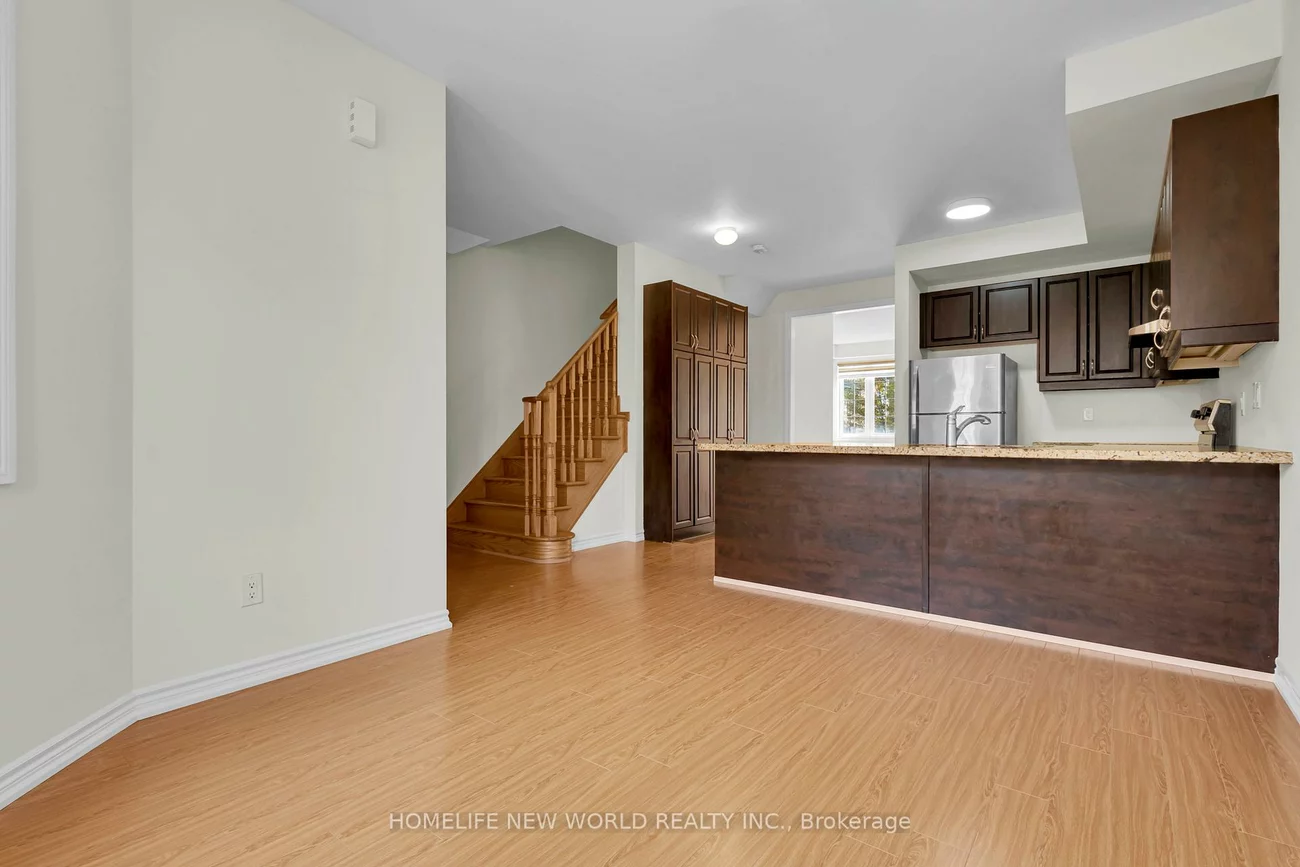 8, Shiff, Heart Lake East, Brampton