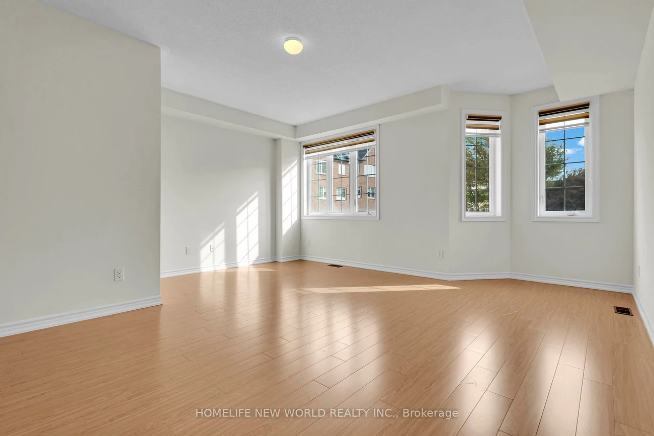 8, Shiff, Heart Lake East, Brampton