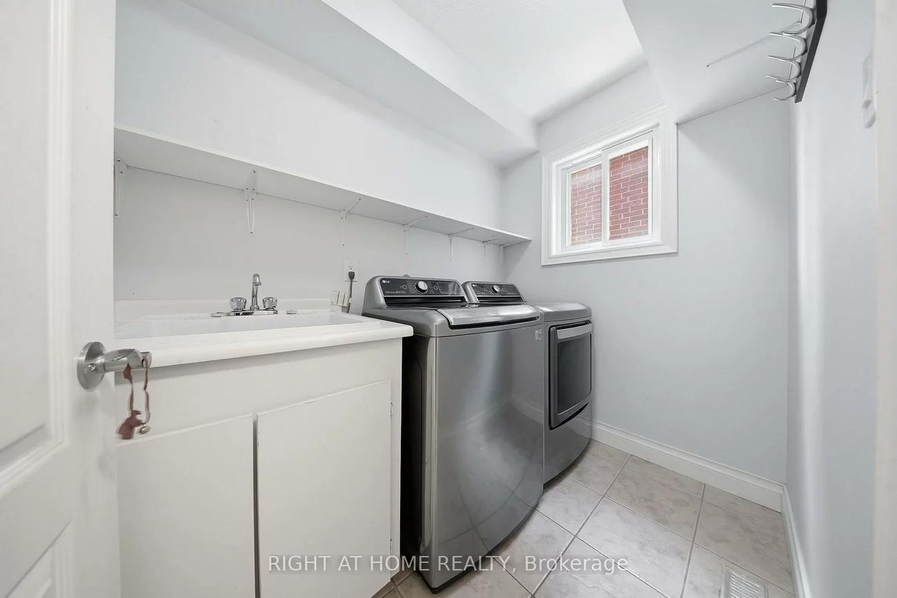 29, Sunforest, Heart Lake West, Brampton