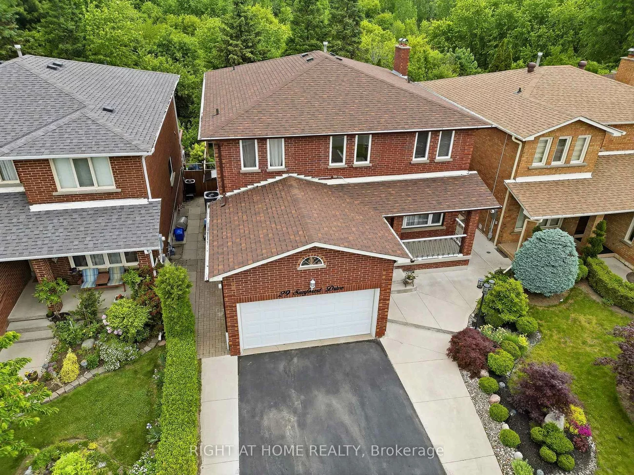 29, Sunforest, Heart Lake West, Brampton