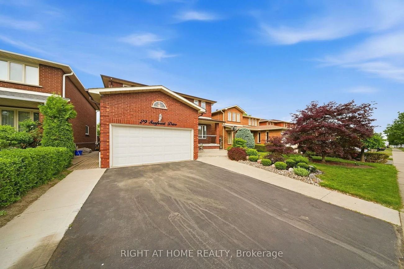 29, Sunforest, Heart Lake West, Brampton