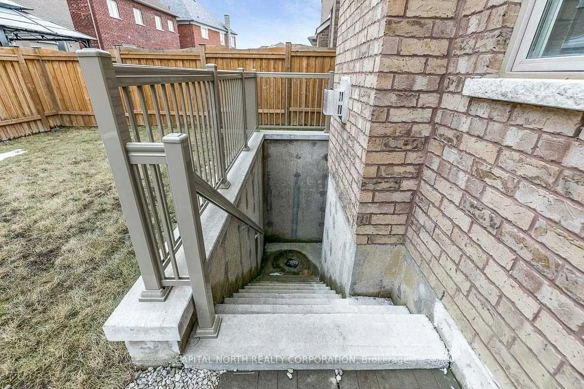 6, Nadmarc, Toronto Gore Rural Estate, Brampton