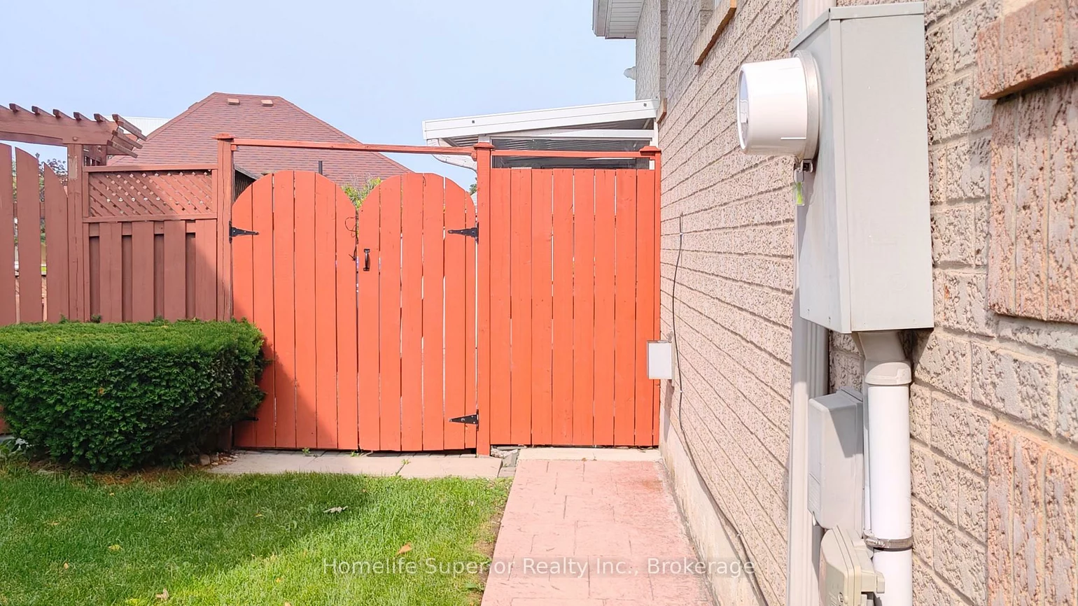 17, Summerfield, Brampton West, Brampton