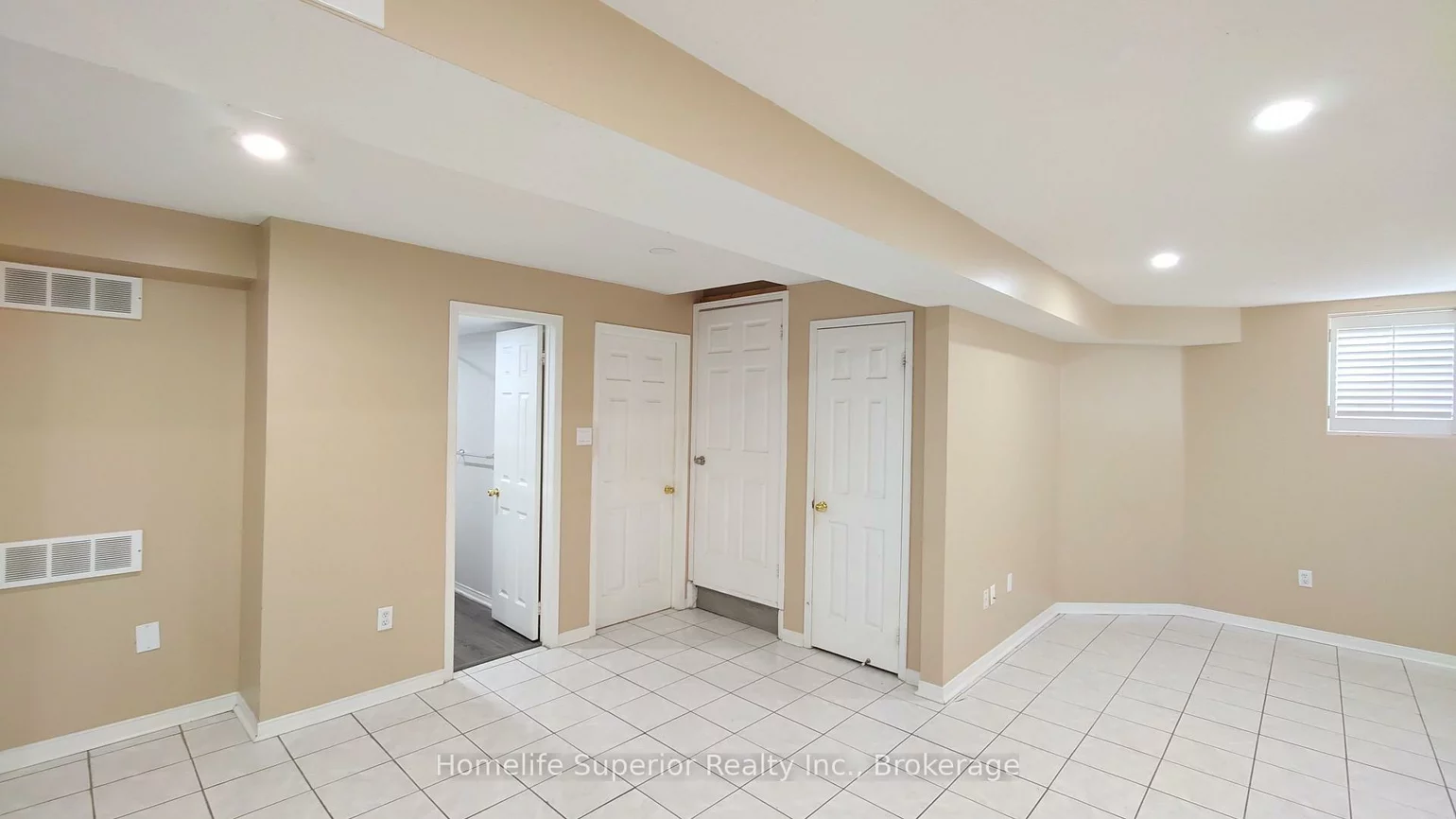 17, Summerfield, Brampton West, Brampton