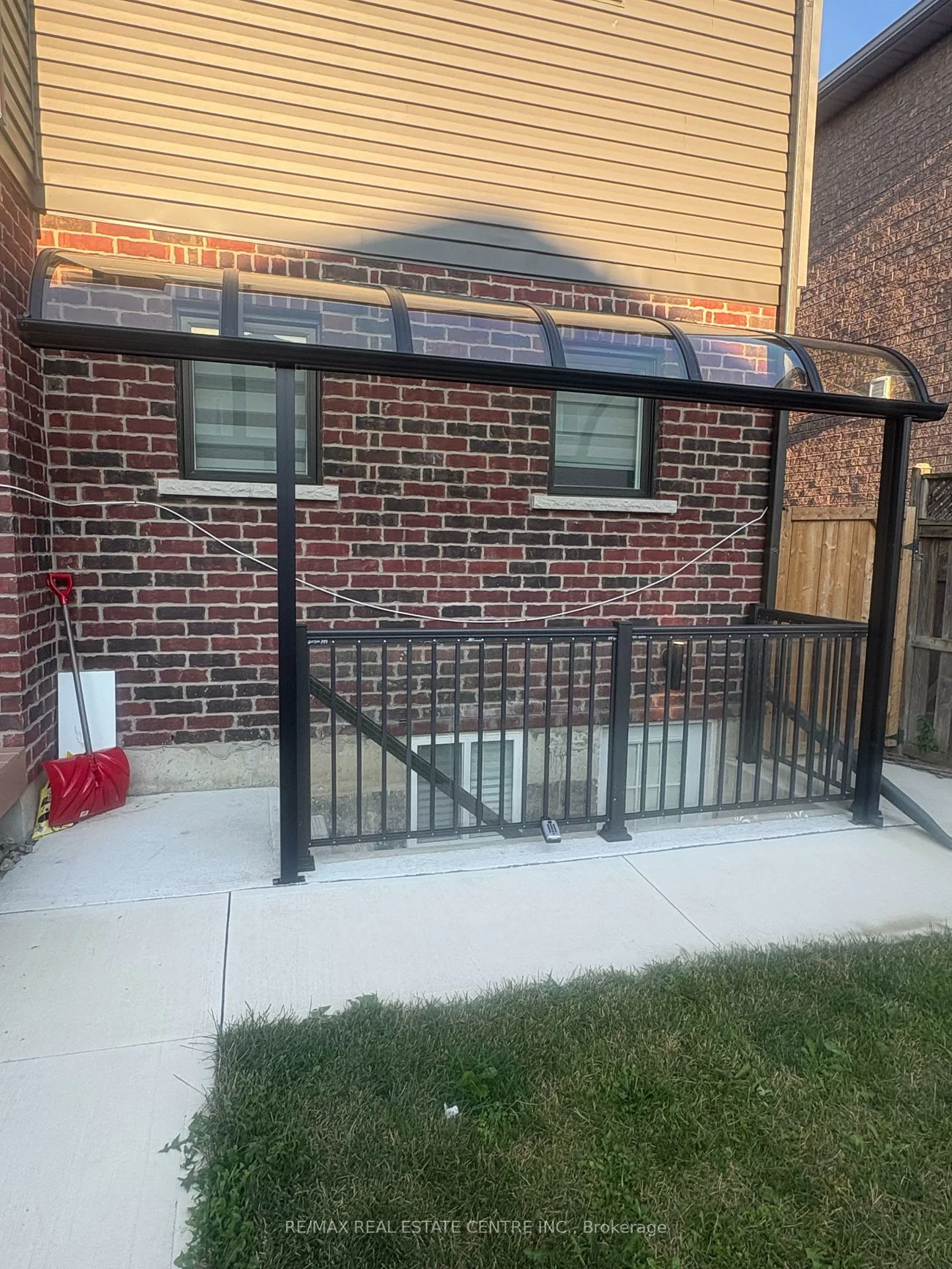 4, Continental, Fletcher's Meadow, Brampton