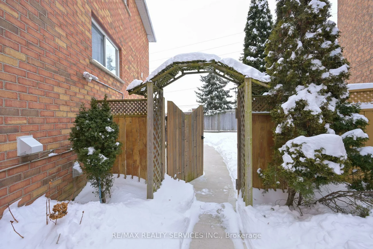 42, Brambirch, Northwest Sandalwood Parkway, Brampton