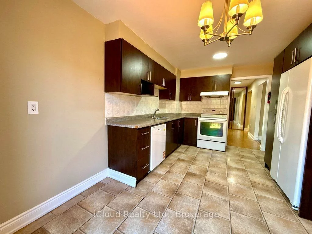 3, Dorking, Heart Lake West, Brampton