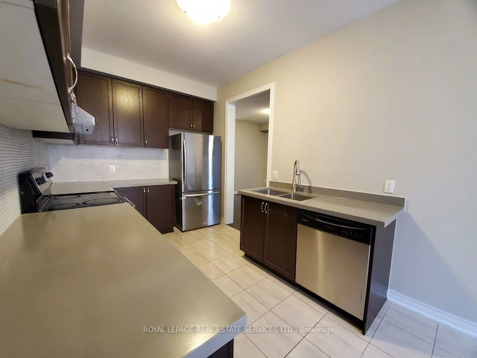 39, Vezna, Credit Valley, Brampton