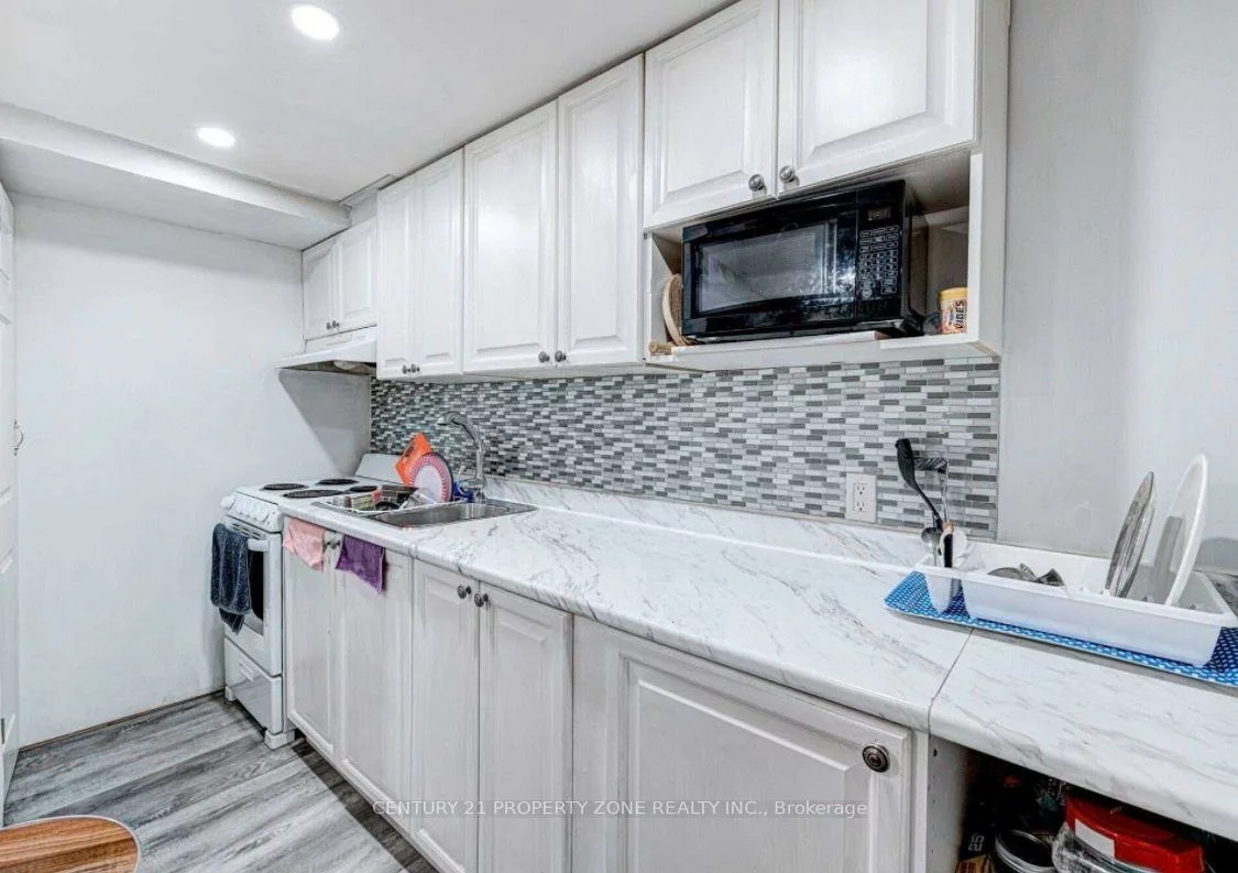 6, Roehampton, Brampton South, Brampton