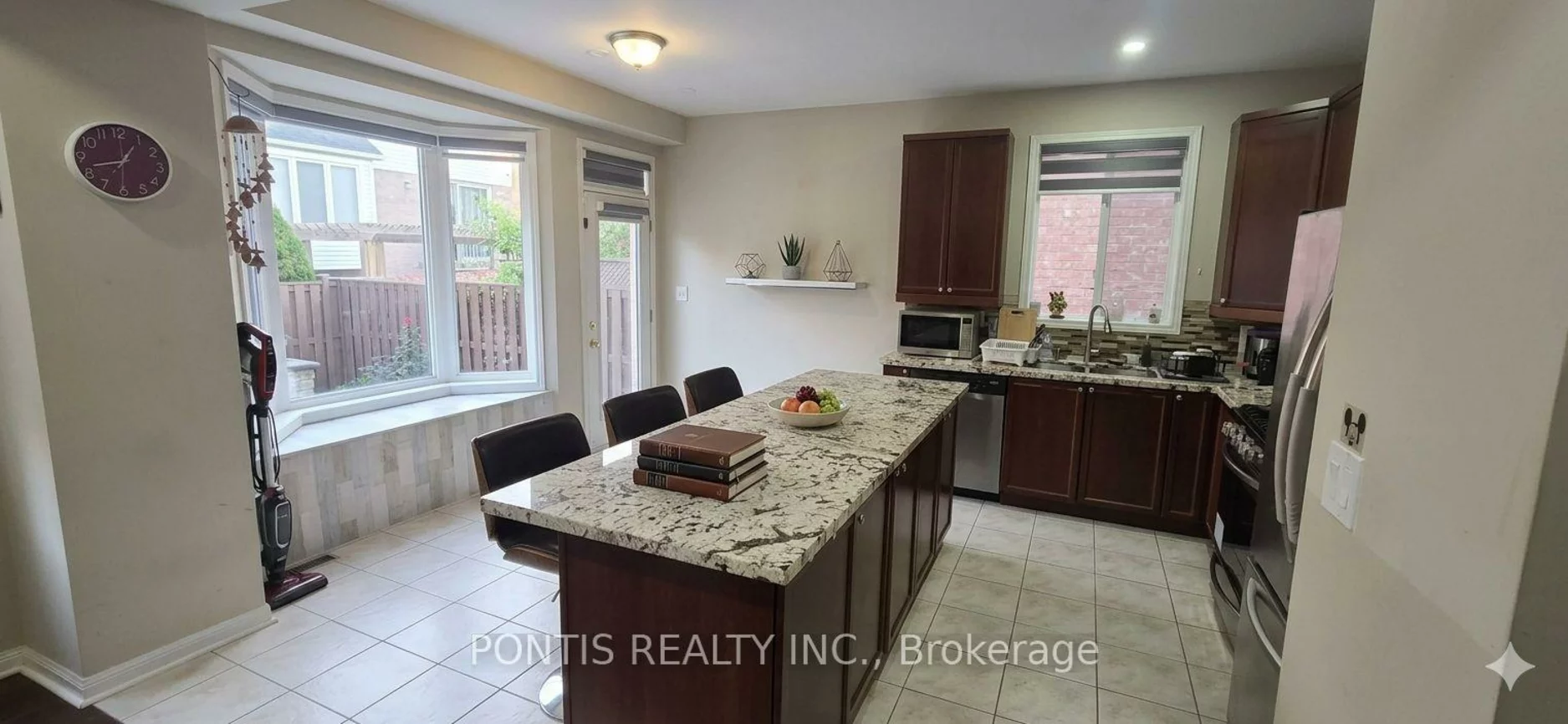 33, CLYDE, Fletcher's Creek Village, Brampton