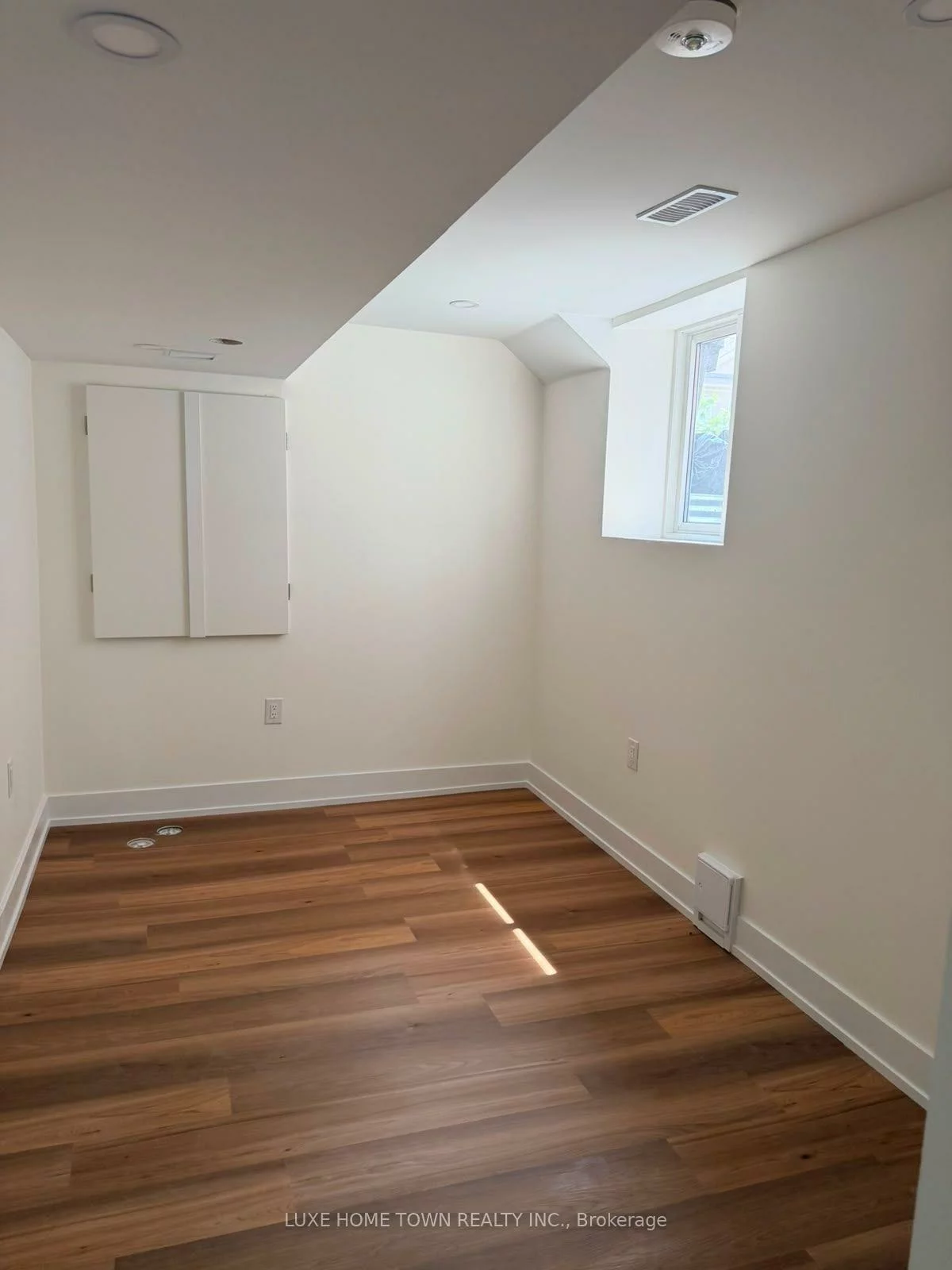 18, Golden Springs(bsmt), Northwest Brampton, Brampton
