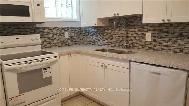 23, Claypine, Brampton North, Brampton