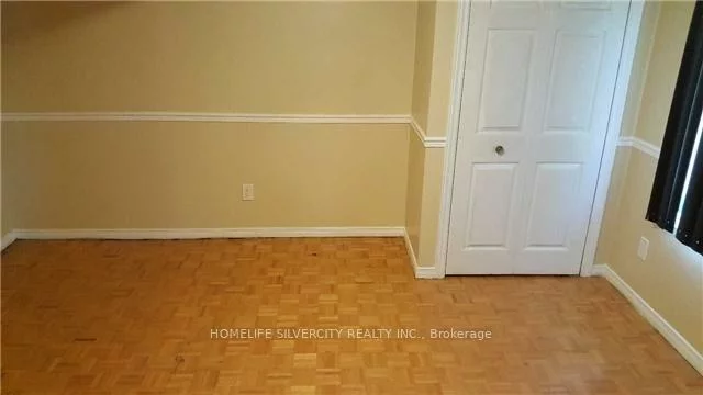 23, Claypine, Brampton North, Brampton