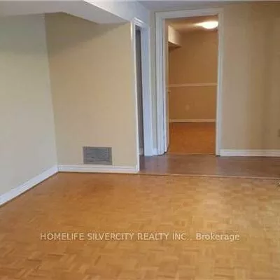 23, Claypine, Brampton North, Brampton