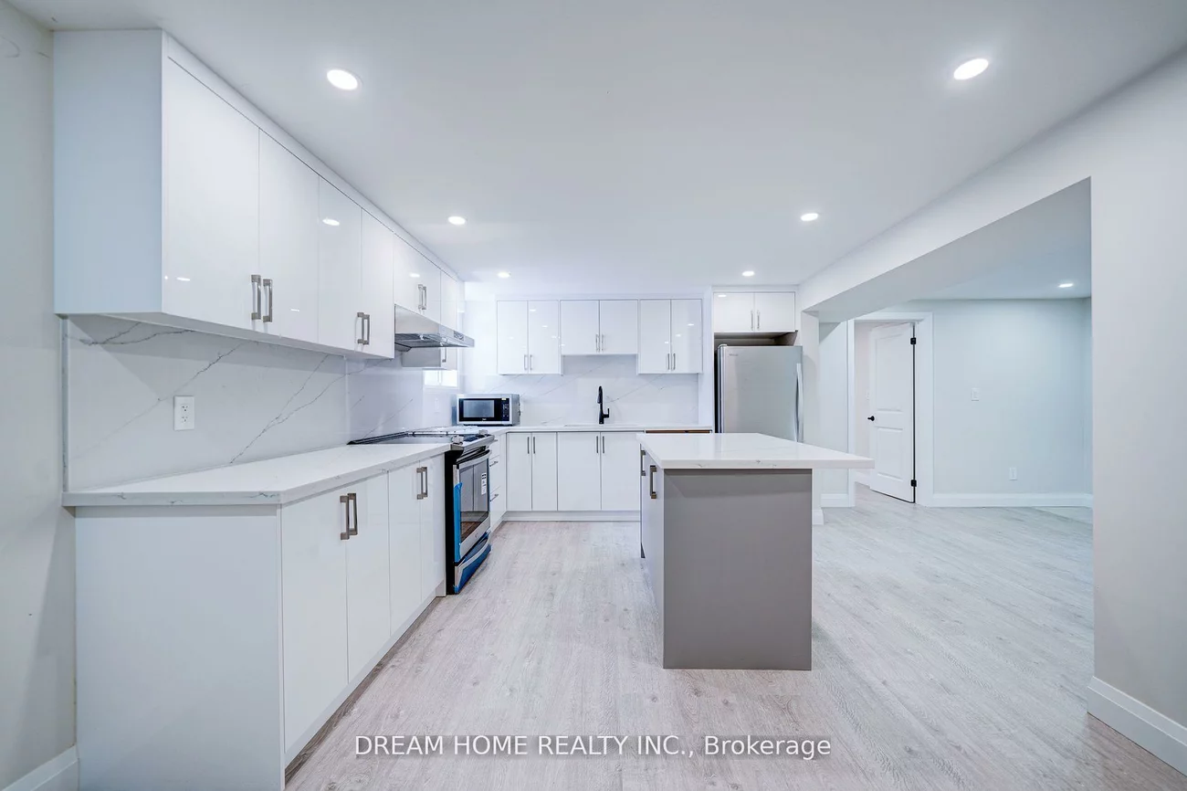 23, Manorcrest, Central Park, Brampton