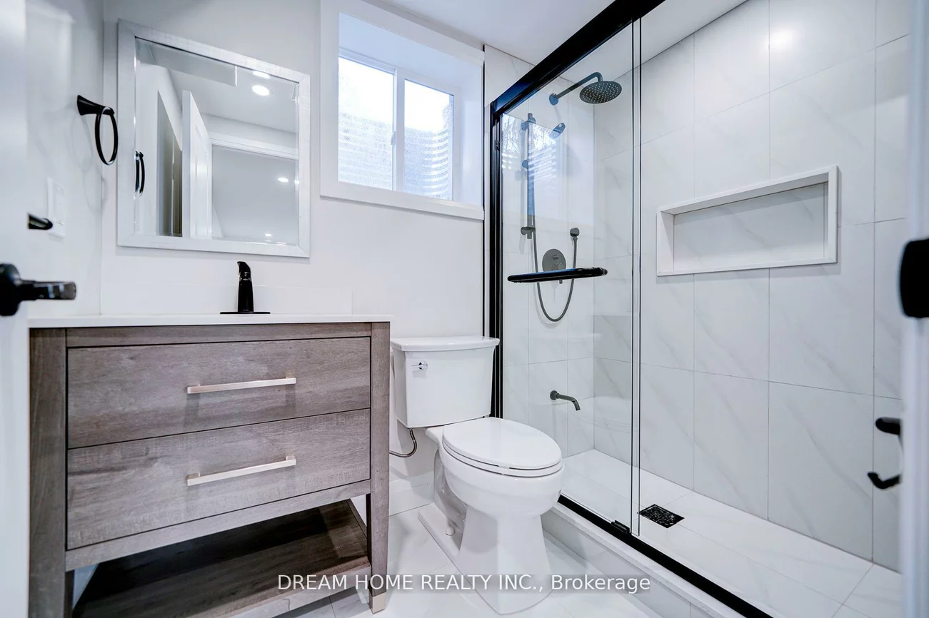 23, Manorcrest, Central Park, Brampton