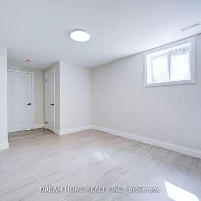 23, Manorcrest, Central Park, Brampton