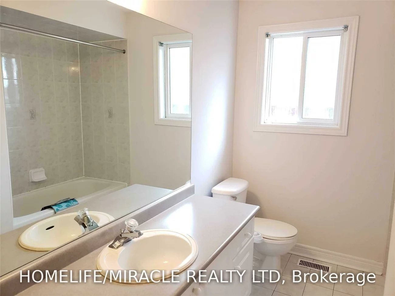 6, Sweet Briar, Snelgrove, Brampton