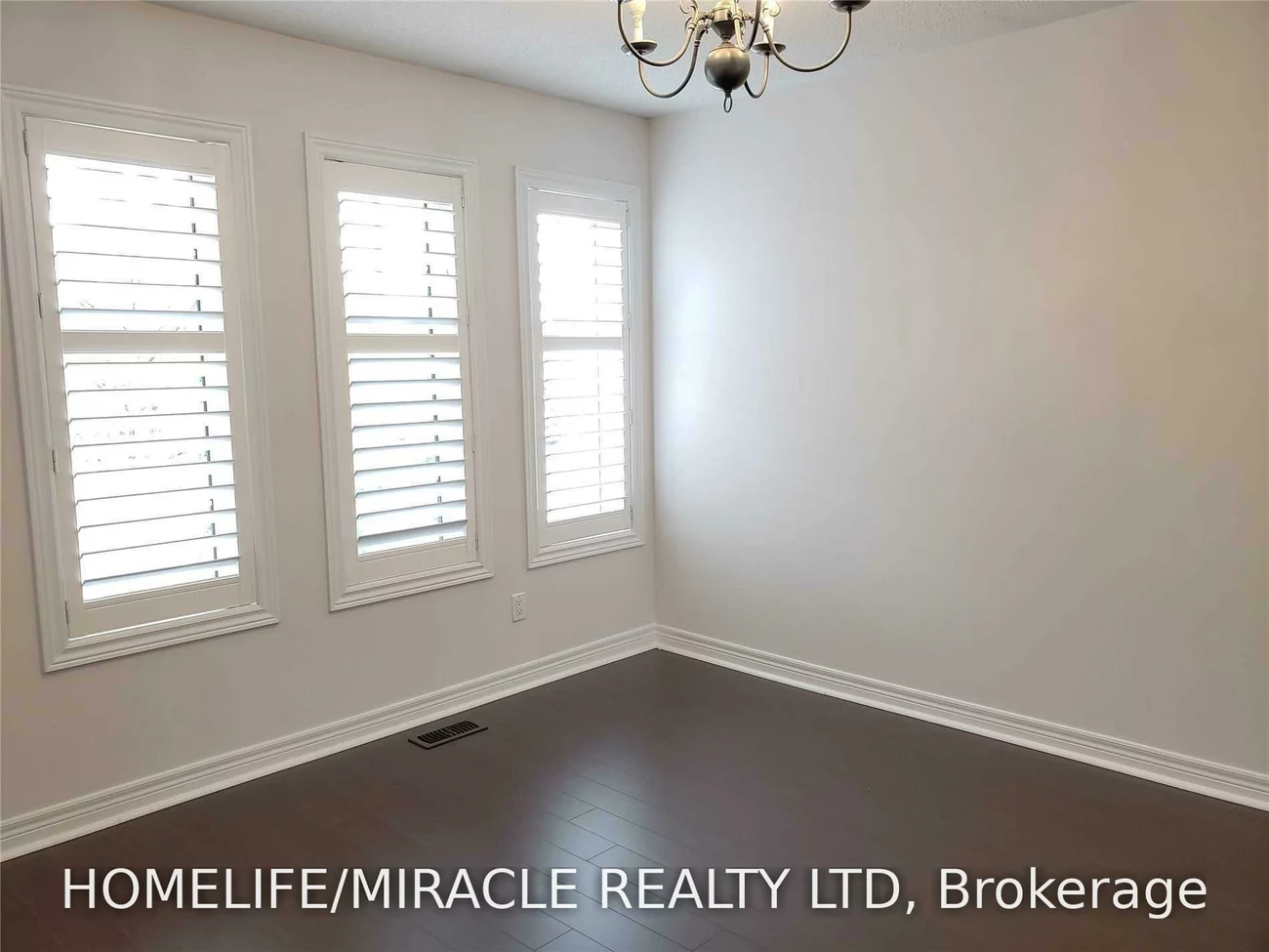 6, Sweet Briar, Snelgrove, Brampton