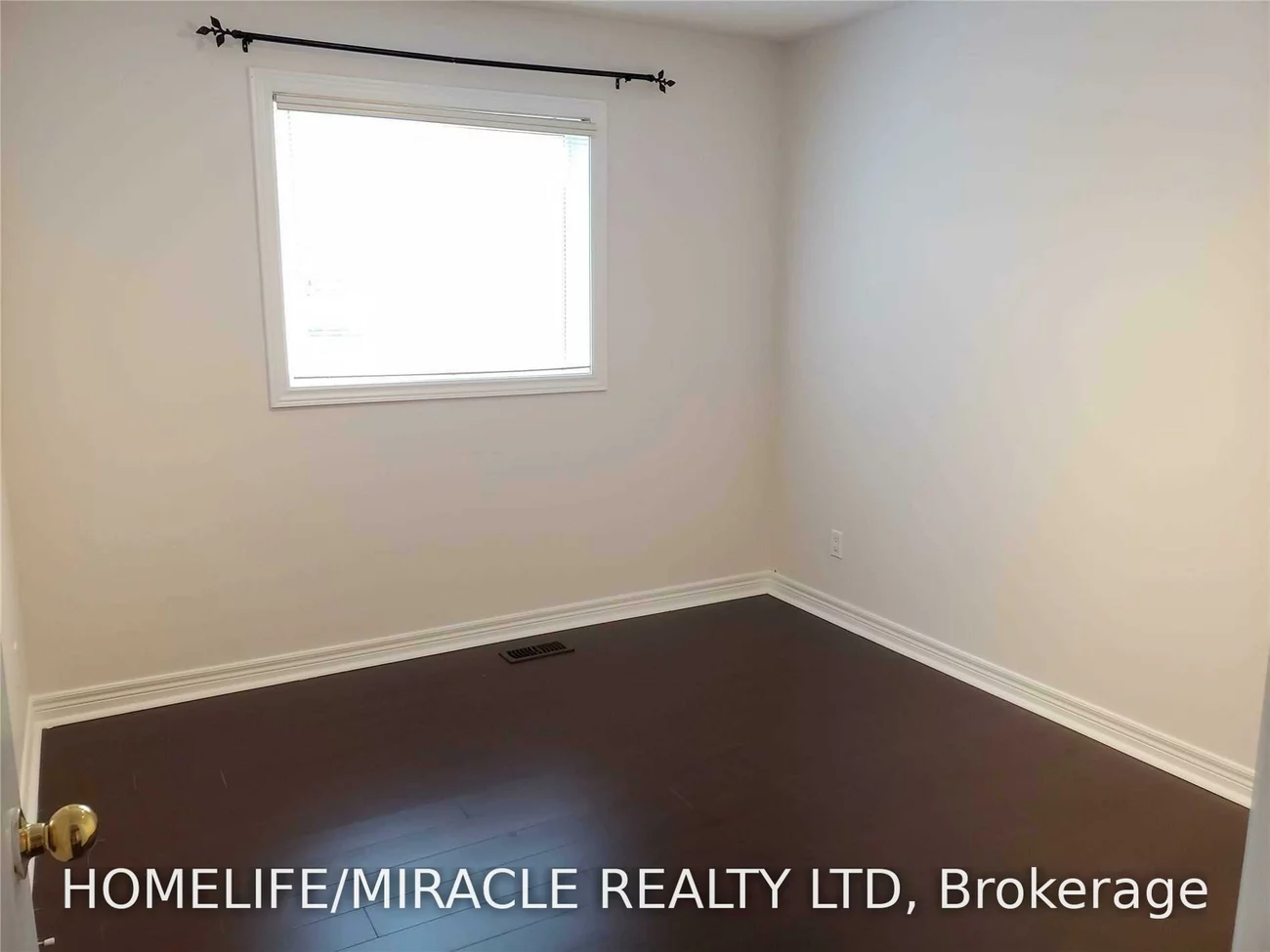 6, Sweet Briar, Snelgrove, Brampton