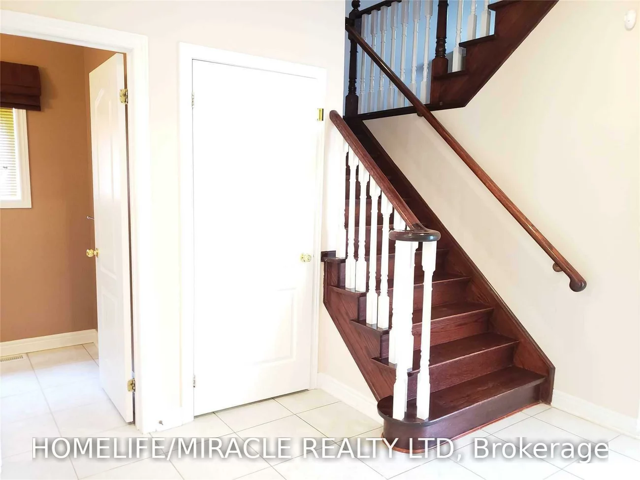 6, Sweet Briar, Snelgrove, Brampton