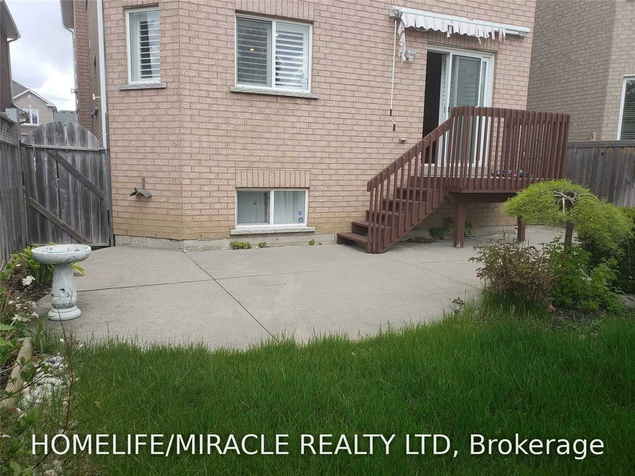 6, Sweet Briar, Snelgrove, Brampton