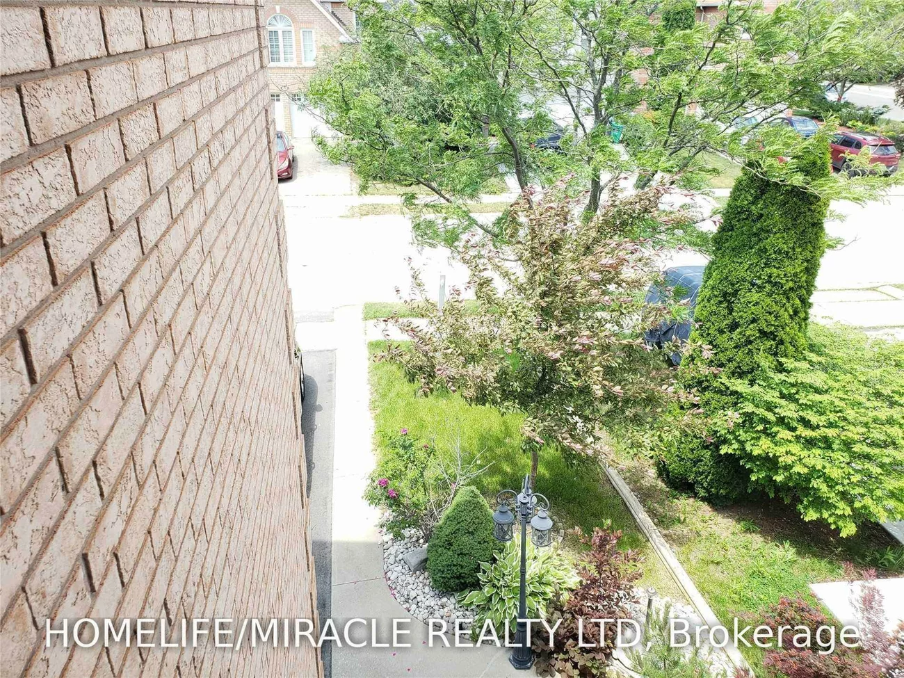 6, Sweet Briar, Snelgrove, Brampton