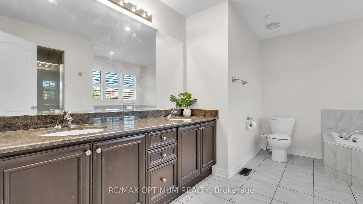 3, Gosling, Bram West, Brampton