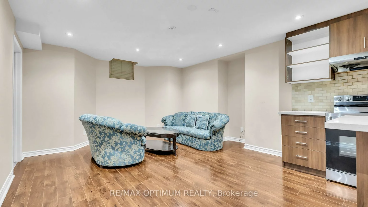3, Gosling, Bram West, Brampton