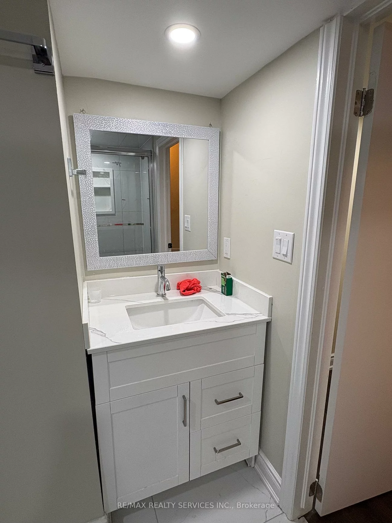 60, Newbridge, Westgate, Brampton