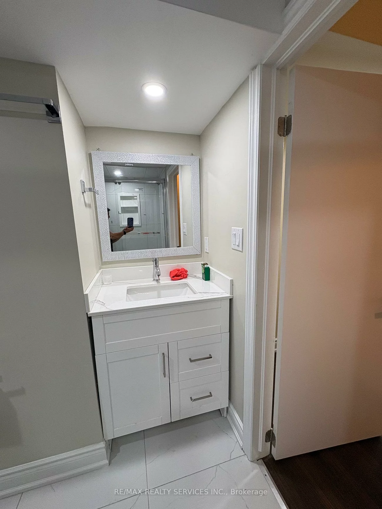 60, Newbridge, Westgate, Brampton