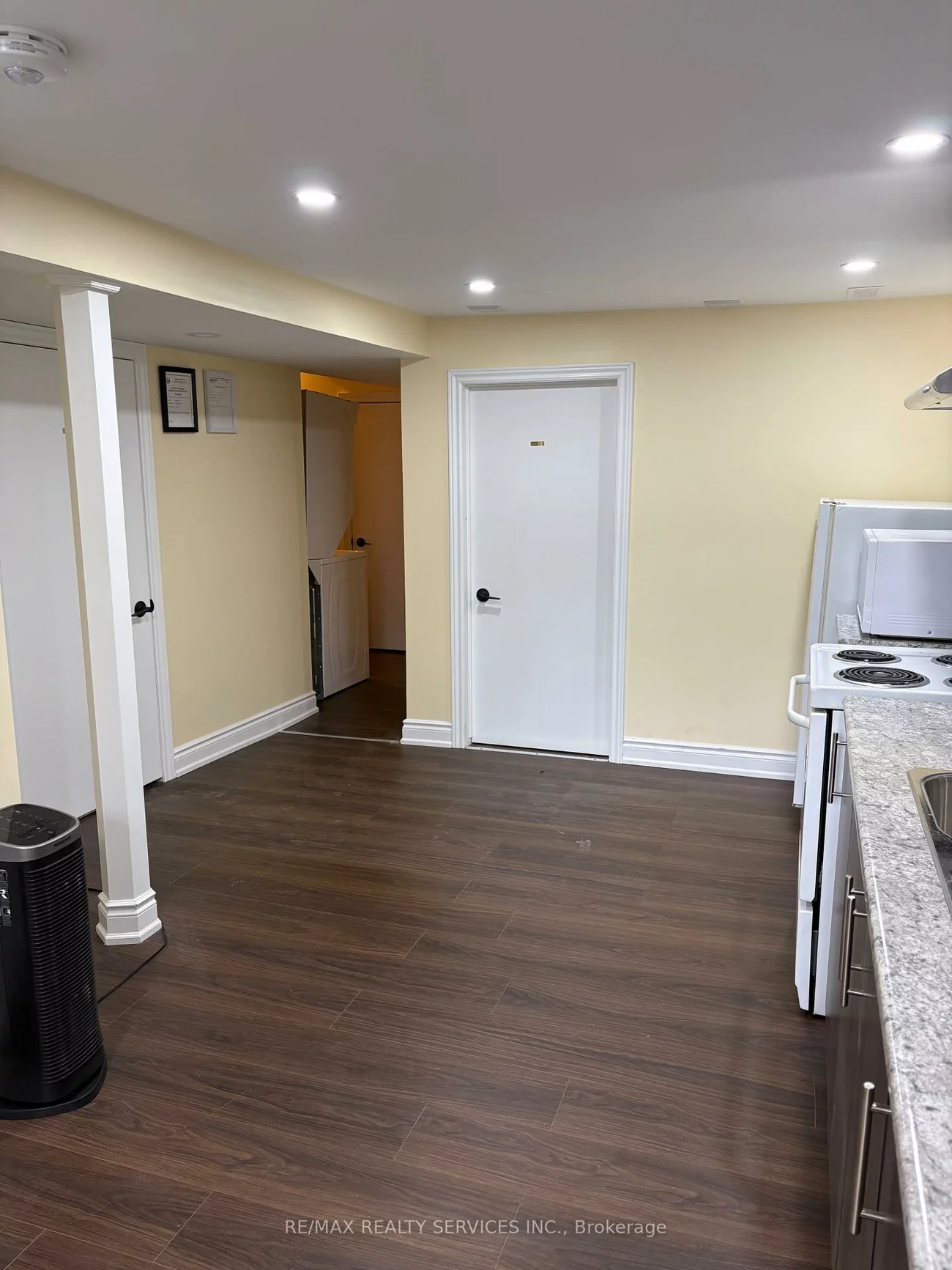 60, Newbridge, Westgate, Brampton