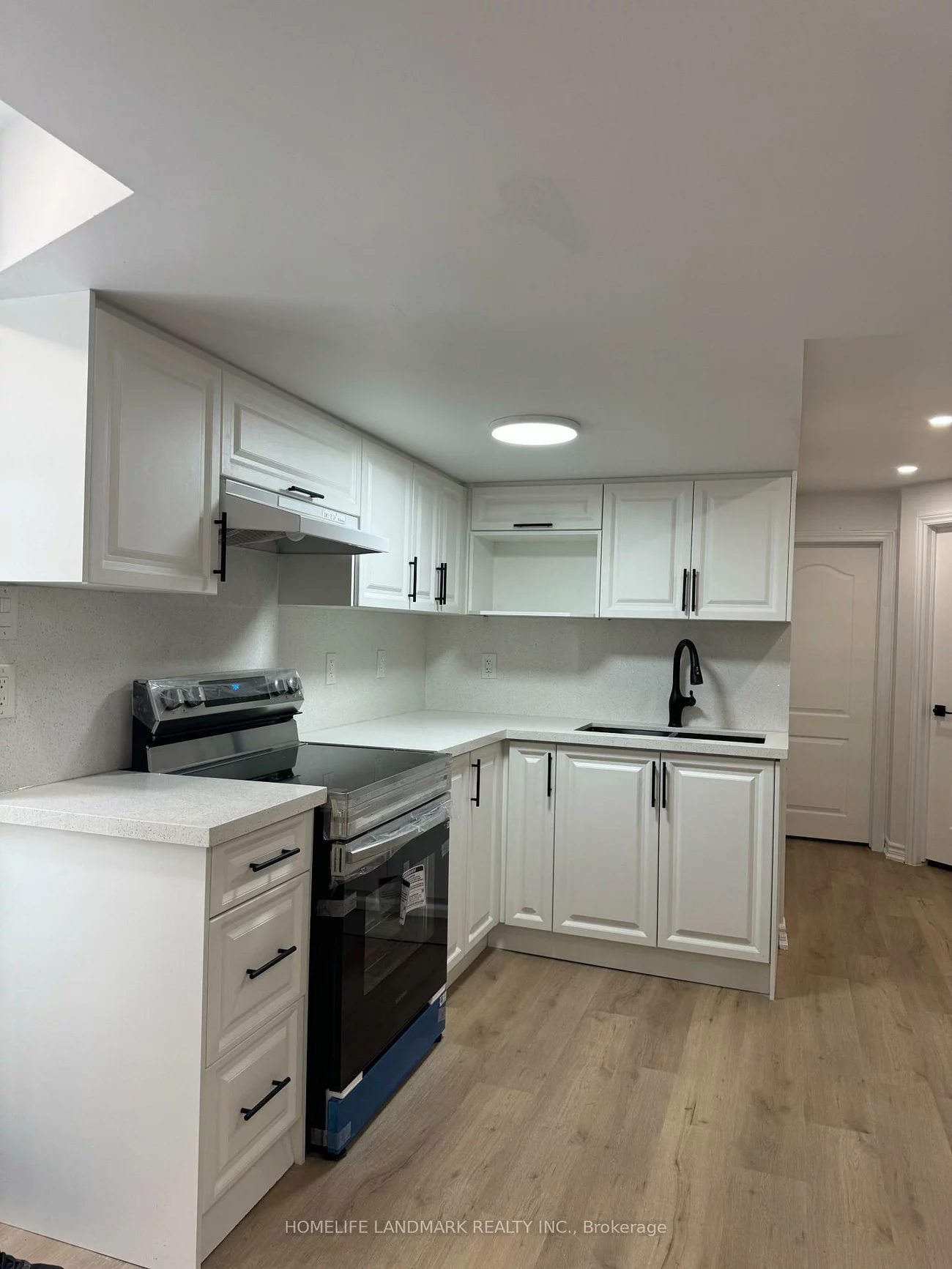 37, Seahorse, Madoc, Brampton