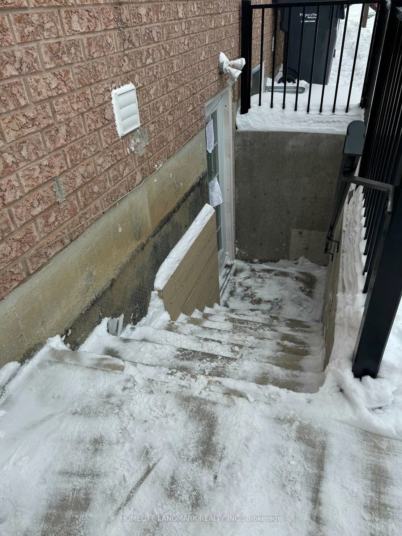37, Seahorse, Madoc, Brampton