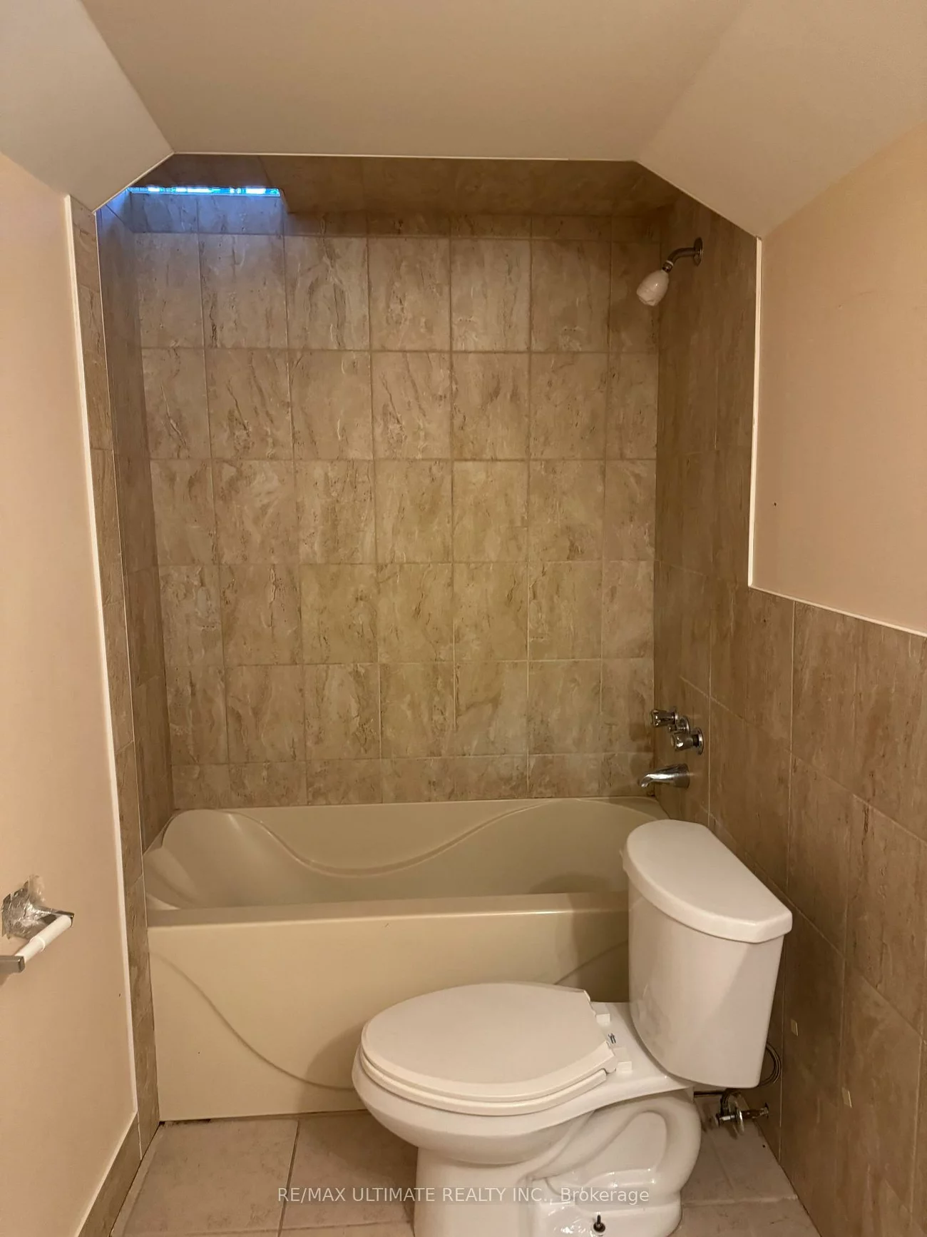 58, Braidwood Lake, Northwest Sandalwood Parkway, Brampton