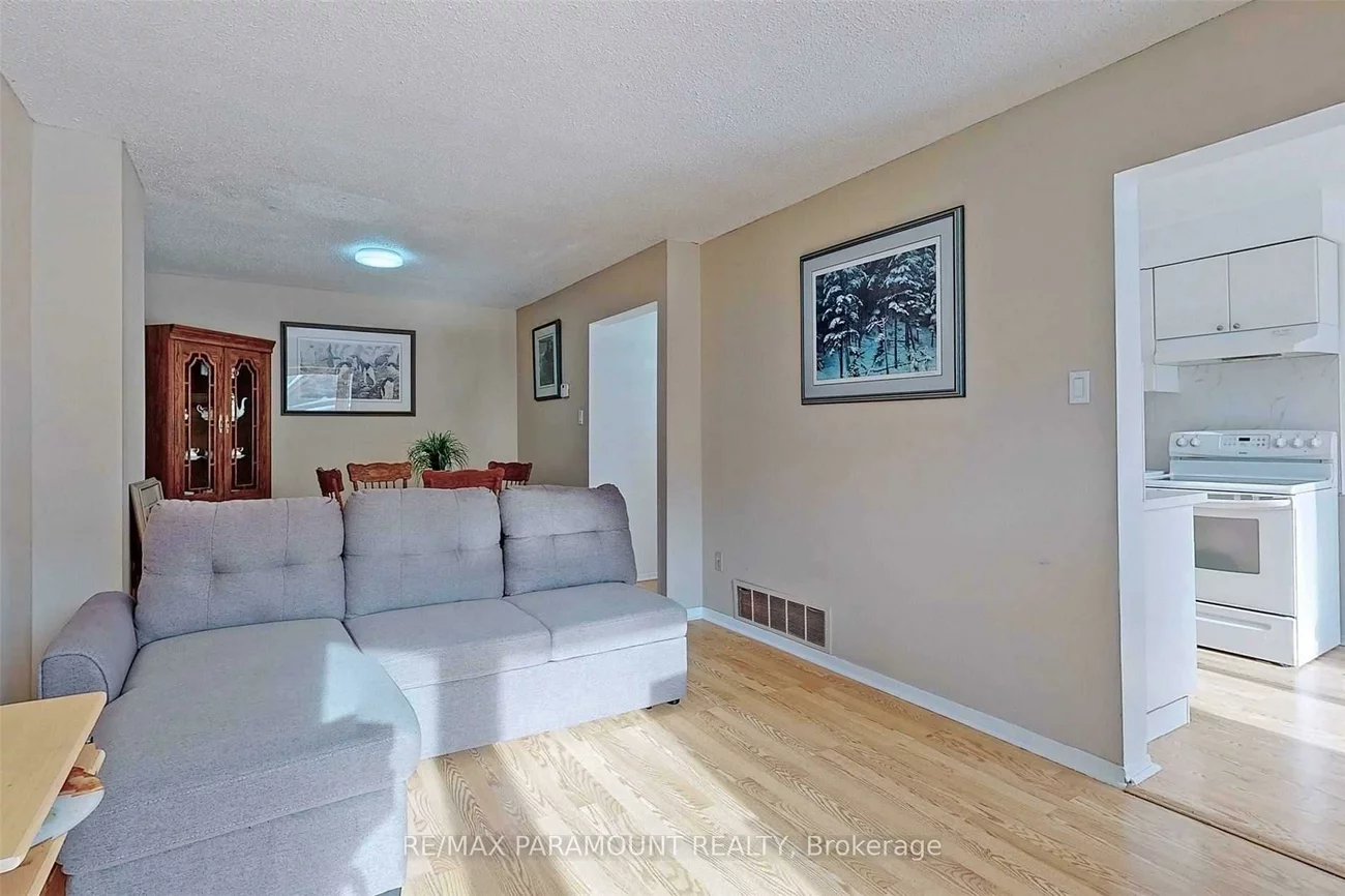 57, Royal Salisbury, Madoc, Brampton