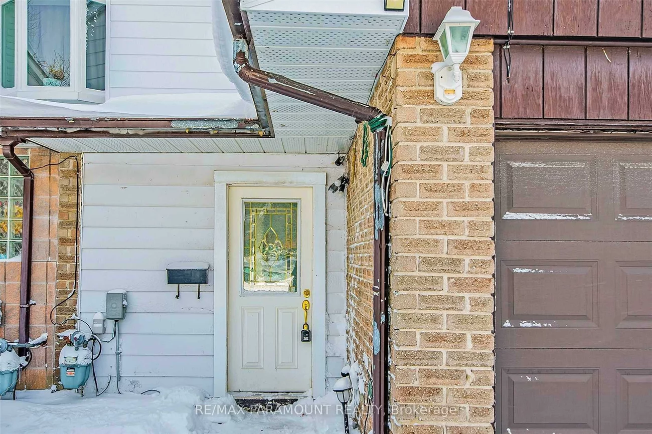 57, Royal Salisbury, Madoc, Brampton